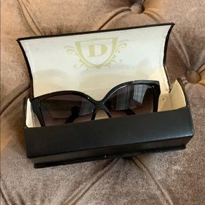 🖤 DITA SUNNIES 🖤